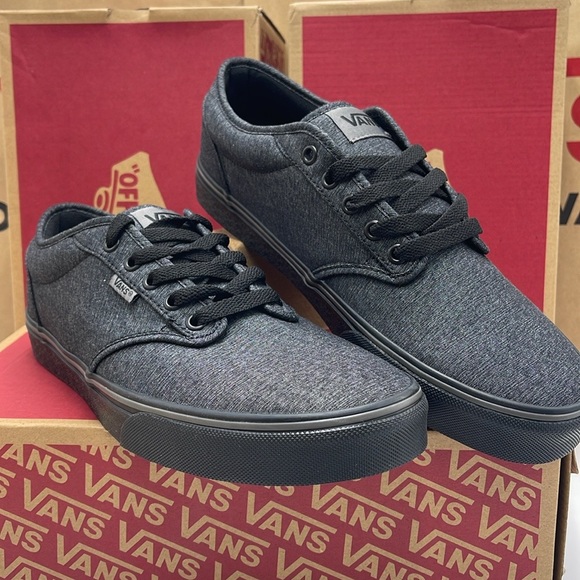 Vans Shoes - Vans WMNS Atwood
(Varsity Textile) Black/Pewter
VN0A45J9VEJ
Sneakers